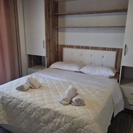 Vila Soleil Vlorë エクステリア 写真