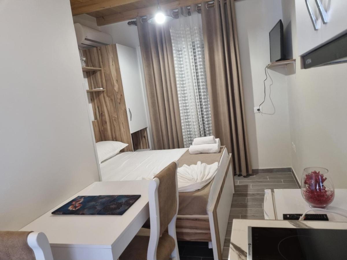 Vila Soleil Vlorë エクステリア 写真