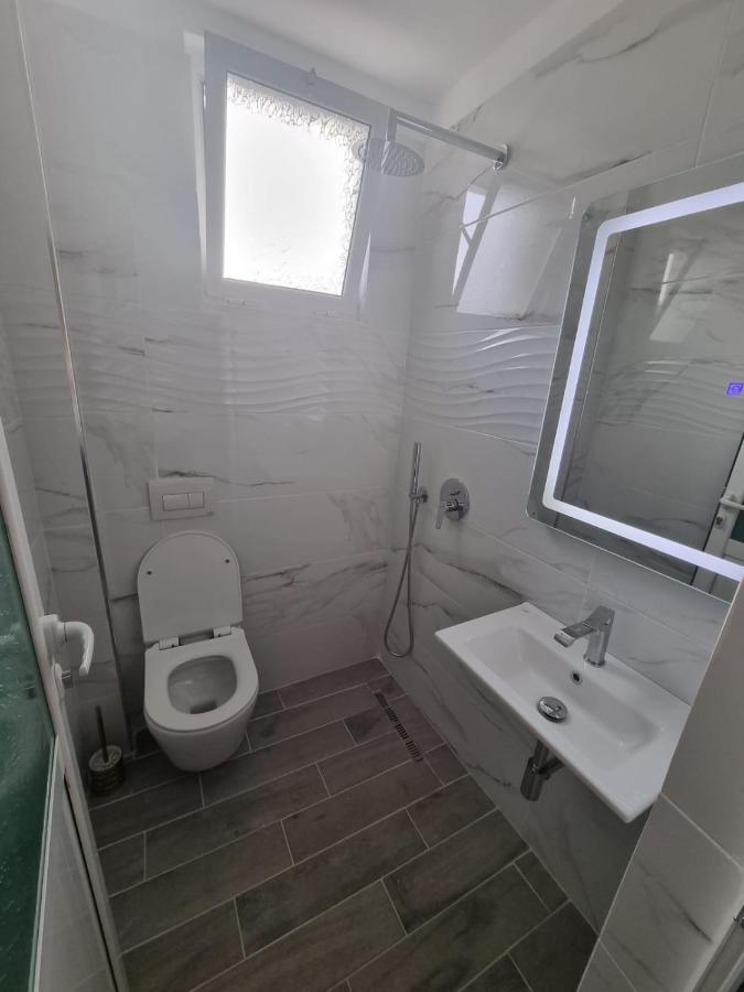 Vila Soleil Vlorë エクステリア 写真