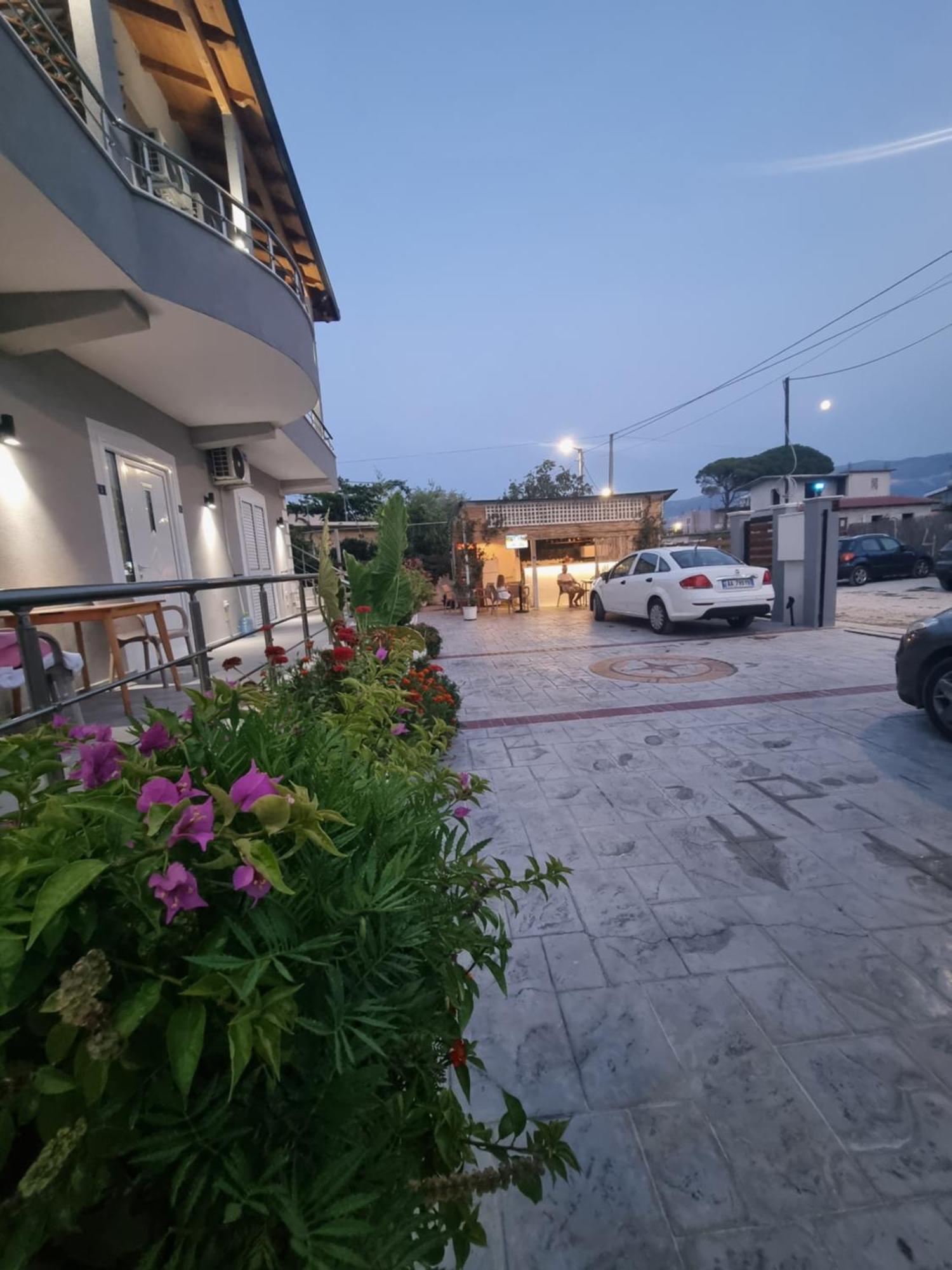 Vila Soleil Vlorë エクステリア 写真