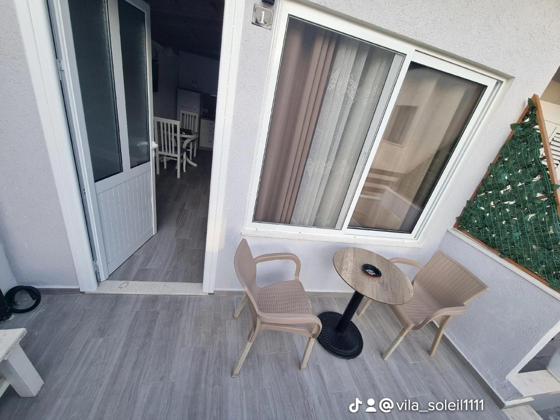 Vila Soleil Vlorë エクステリア 写真