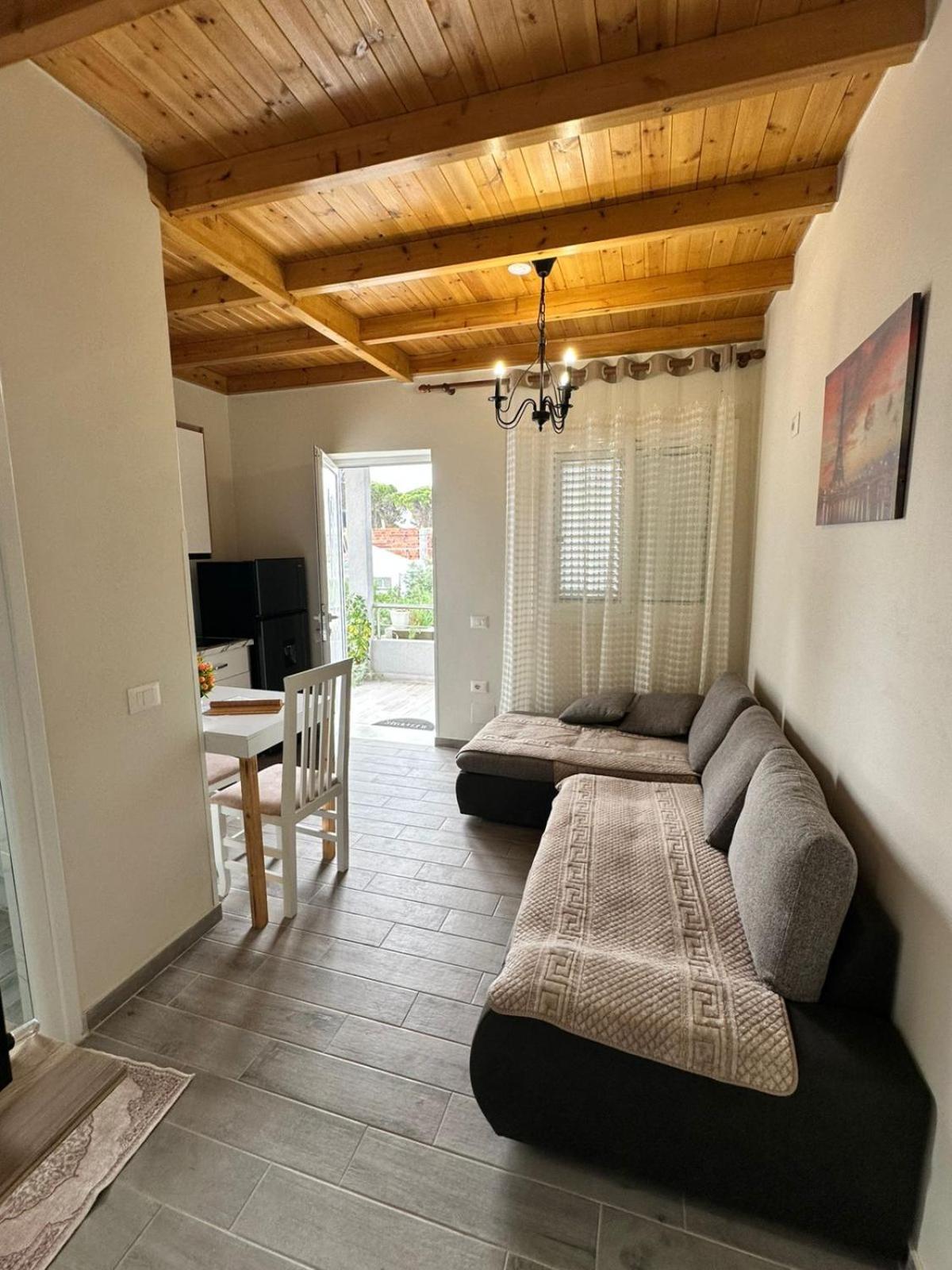 Vila Soleil Vlorë エクステリア 写真