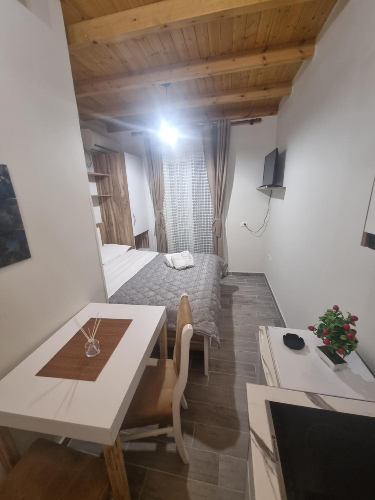 Vila Soleil Vlorë エクステリア 写真